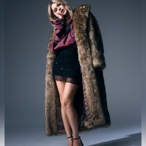 High demand long faux fur coat - sold out in stores